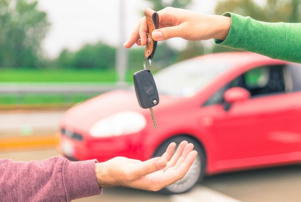 وزير النقل واللوجيستيك يترأس اجتماعين للجنة القيادة مع مهنيي كراء السيارات بدون سائق