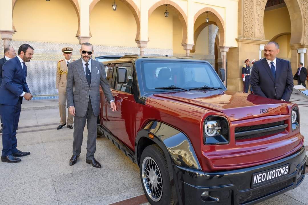 جلالة الملك يترأس بالقصر الملكي بالرباط، حفل تقديم نموذج سيارة أول مصنع مغربي، والنموذج الأولي لمركبة تعمل بالهيدروجين