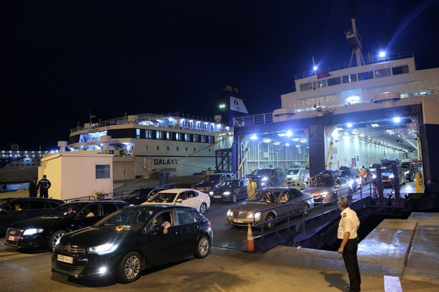 ميناء طنجة.. مراقبة دقيقة ورصد متواصل لمنع تسرب حشرة بق الفراش