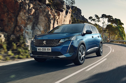 PEUGEOT E-5008 الجديدة – لمحة أولية