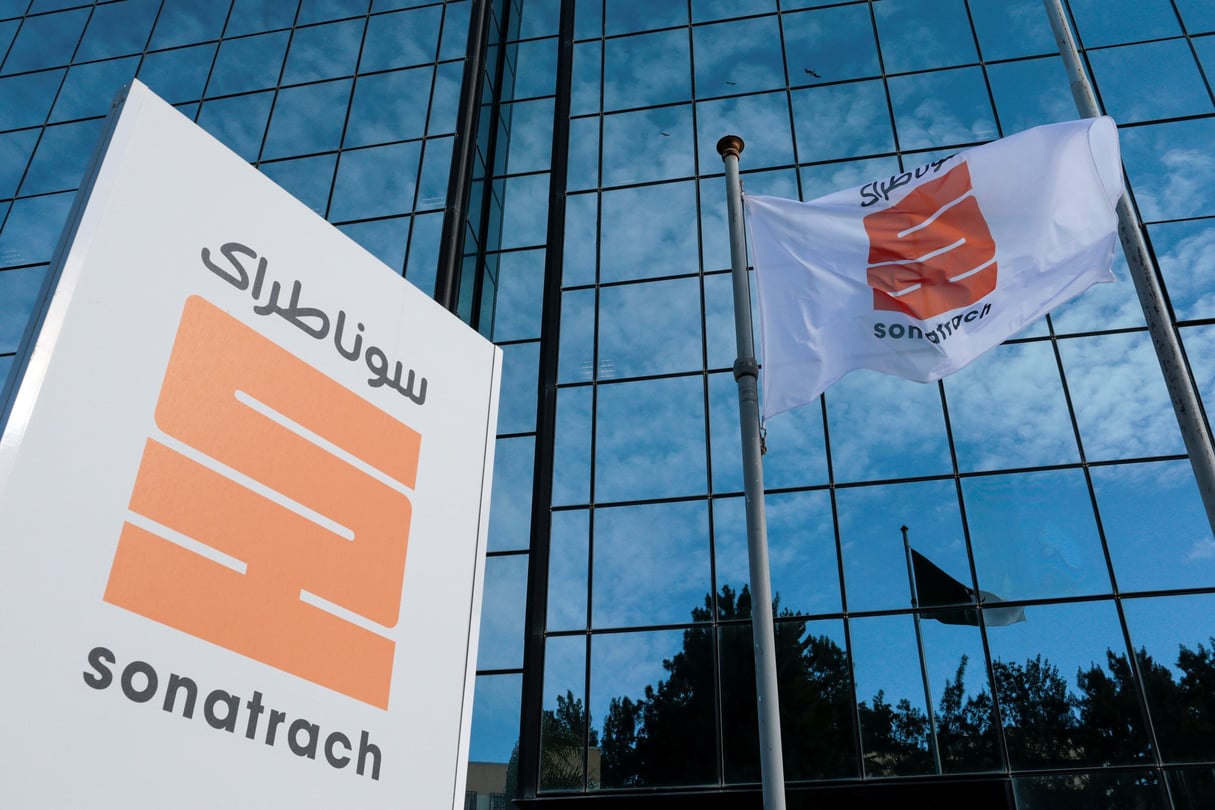 أكوا أفريكا المغربية وسوناطراك الجزائرية تتباريان على هيمنة سوق الوقود في موريتانيا