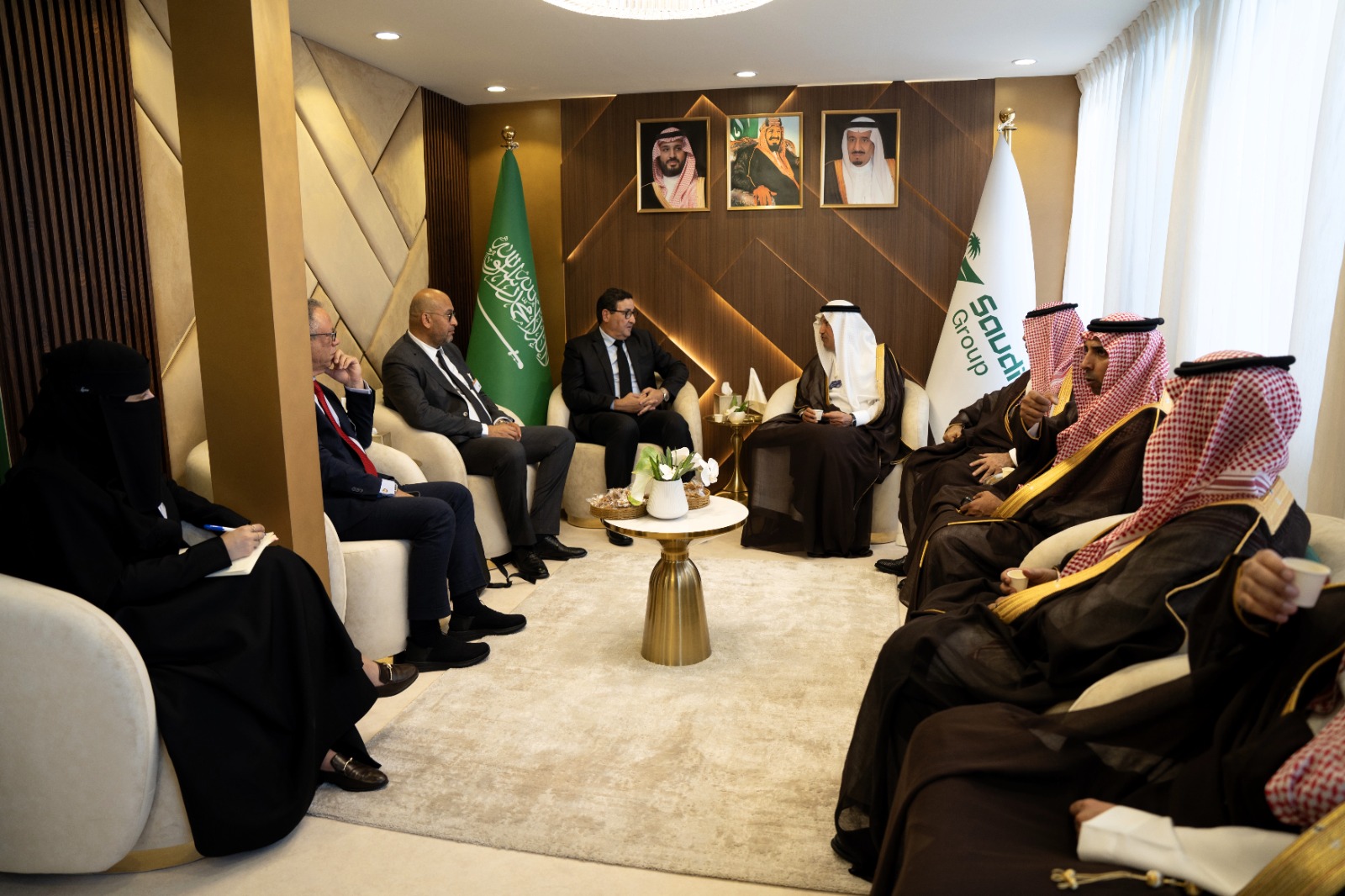 ​دبي: مباحثات مغربية – سعودية حول تعزيز آفاق التعاون الثنائي في قطاع الطيران المدني