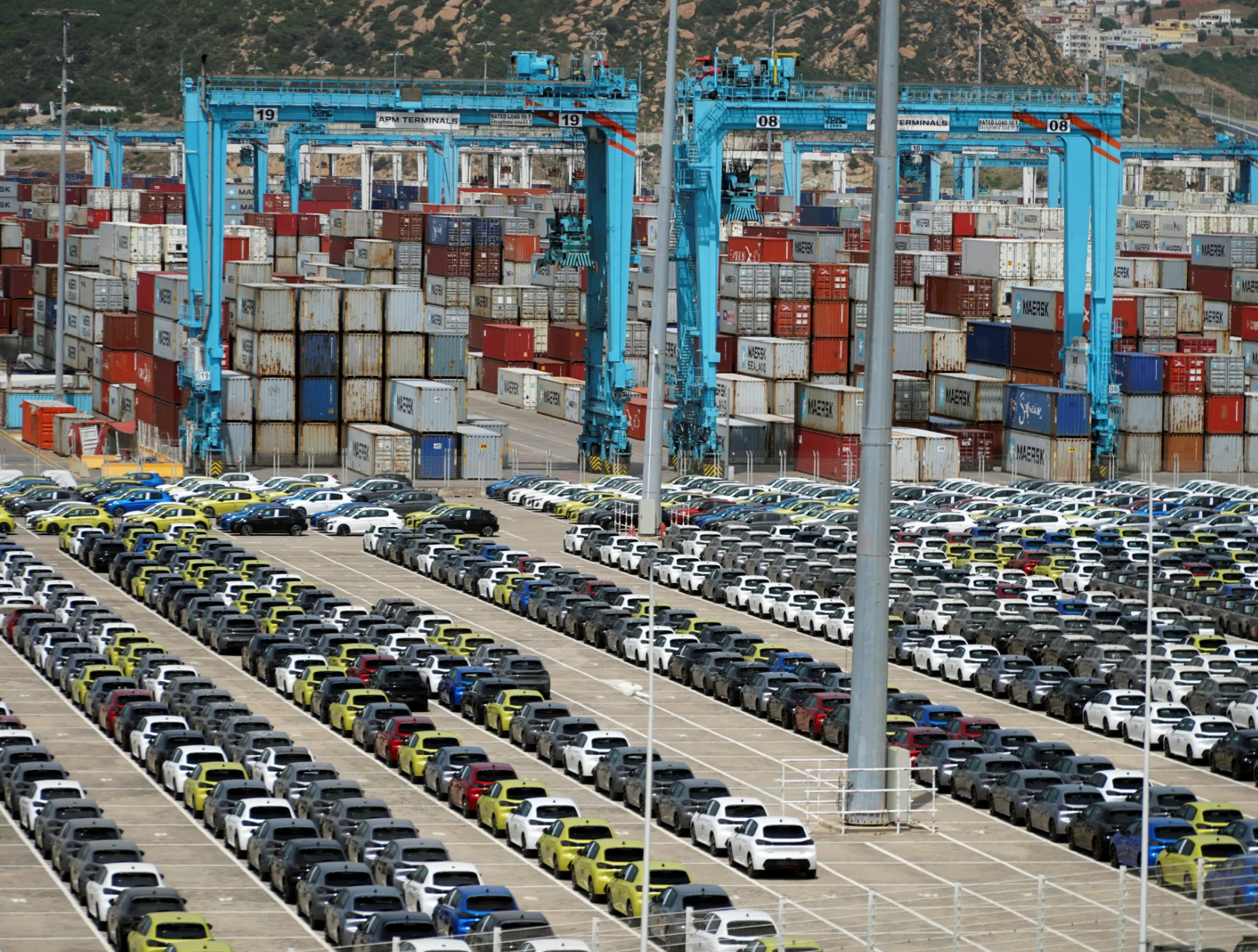 قطاع النقل واللوجستيك في المغرب خلال 2025: التحول الرقمي والاستثمار العمومي يعيدان رسم خريطة التنافسية الاقتصادية