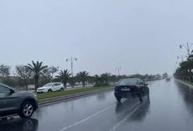 اضطرابات جوية.. ​وزارة التجهيز والماء تهيب بمستعملي الطريق إلى توخي الحيطة والحذر أثناء تنقلاتهم (بلاغ)