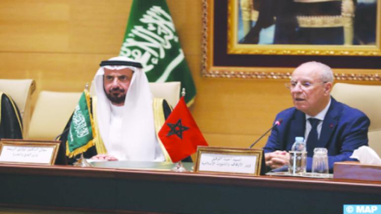 توقيع اتفاقية بين وزارة الأوقاف والشؤون الإسلامية وشركة الخطوط الجوية السعودية بشأن ترتيبات نقل الحجاج والمعتمرين من المغرب