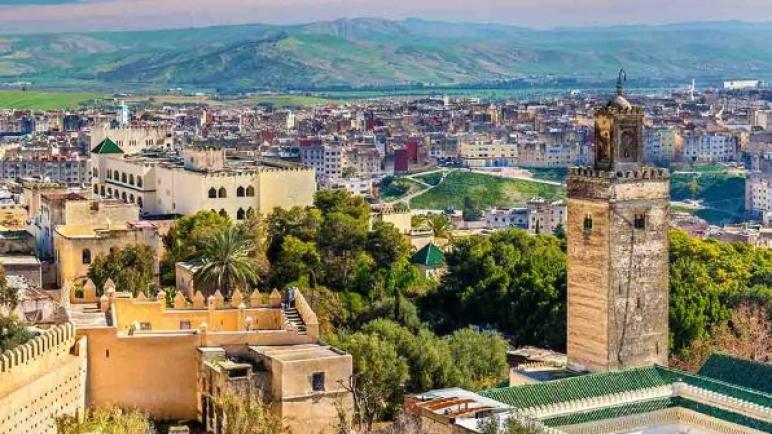مجلس عمالة فاس يصادق على مشاريع للنهوض بالبنيات التحتية الصحية والطرقية