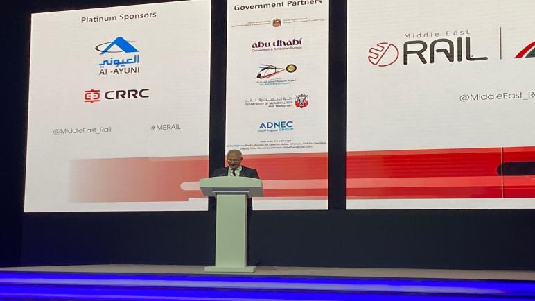 استعراض التجربة المغربية في مجال النقل السككي خلال مؤتمر بأبوظبي